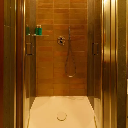 Maredona Hotel